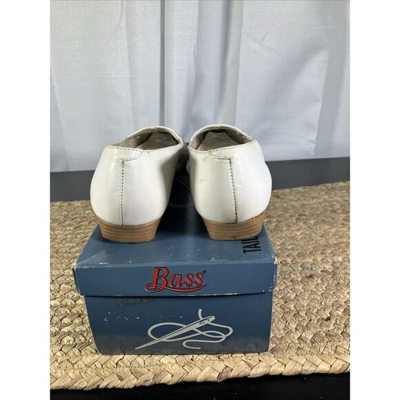 G.H Bass&Co Tailored Carbo White 1” Flats - Picture 5 of 11